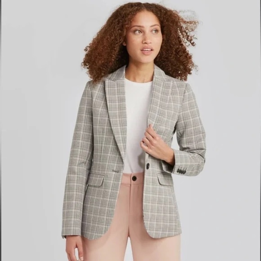 NEW WITH TAGS Grey Plaid Blazer Suit Jacket